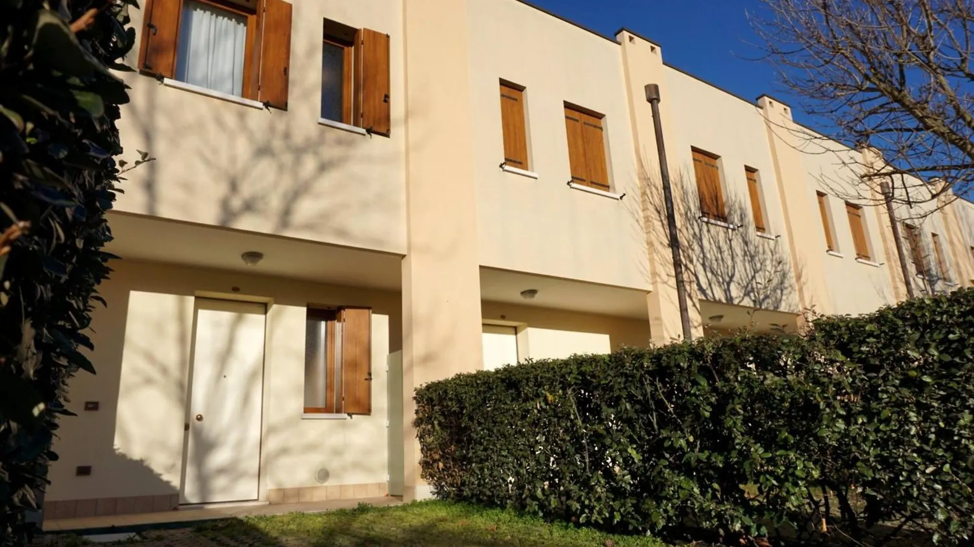 Modern Seaside Flat By The Pool - Beahost Villa Caorle Italy